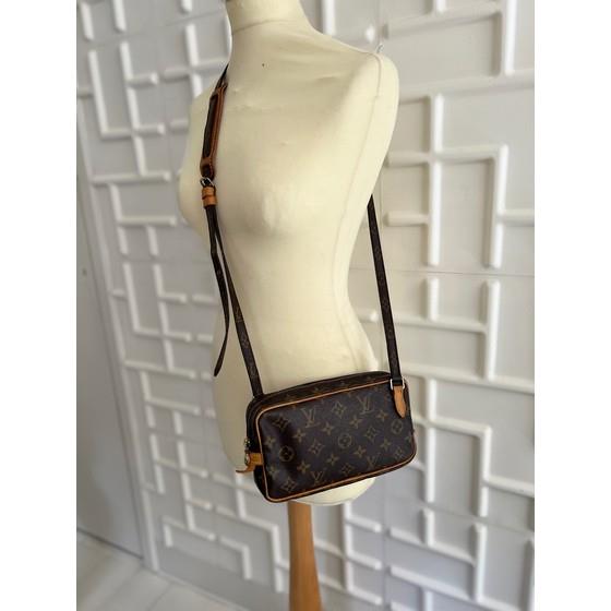 Vintage and Musthaves. LOUIS VUITTON monogram crossbody bag