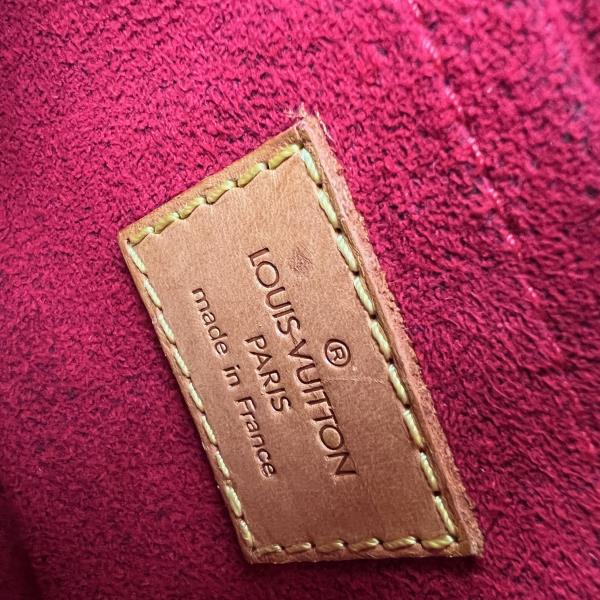 Croissant cloth handbag Louis Vuitton Brown in Cloth - 29358646