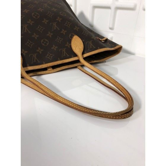 Louis Vuitton, Bags, Louis Vuitton Neverfull Classic Tote Size32297