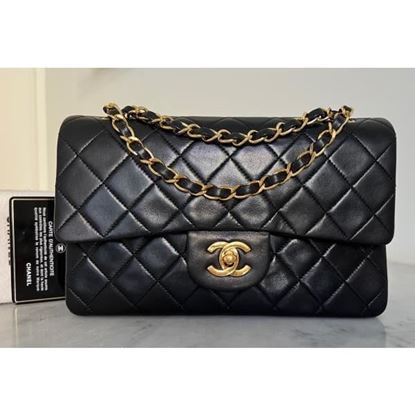 Image of Chanel small 2.55 timeless classic double flap bag VM221042