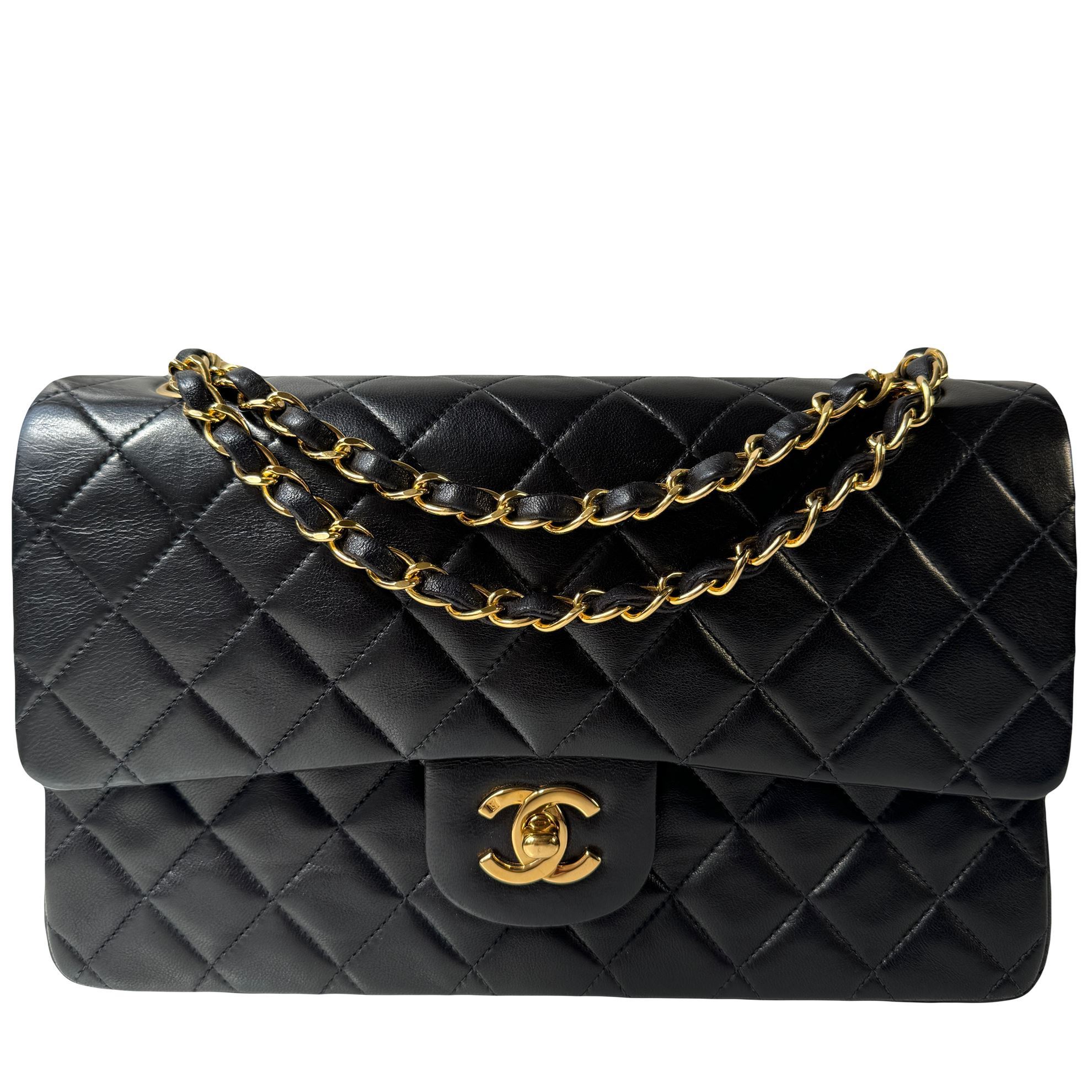 Picture of Chanel medium 2.55 timeless classic double flap bag VM221273