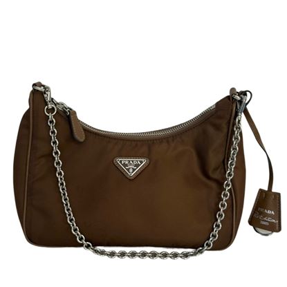 Image of Prada re-edition 2005 re-nylon bag in sienna brown VM221502